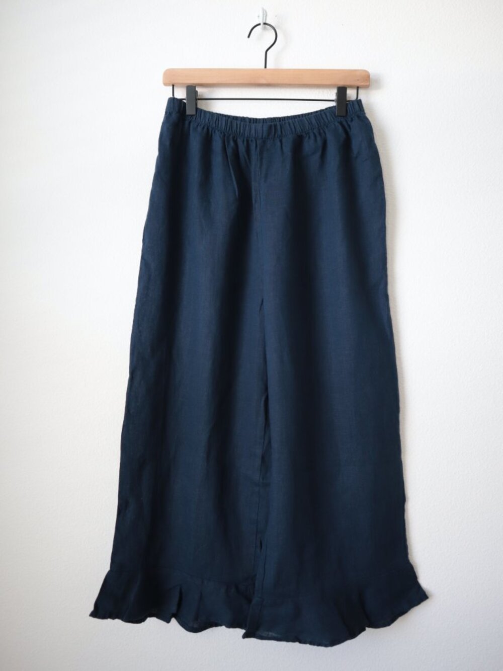 Flax Ruffle Bottom Navy Blue Cropped Linen Pants | S